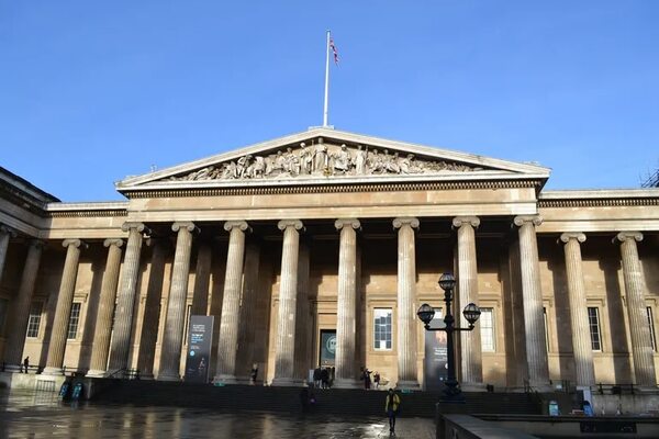 Cierra el Museo Británico tras el apuñalamiento de un hombre cerca del edificio - Mundo - ABC Color