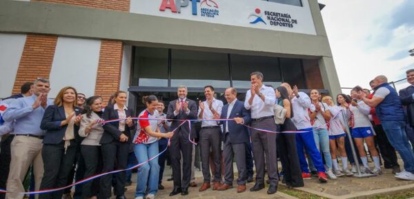 Abdo inauguró infraestructuras deportivas para reforzar competitividad de atletas - El Trueno