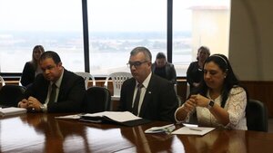 Ministro implora a diputados que no deroguen convenio UE: "Ya mintieron mucho"