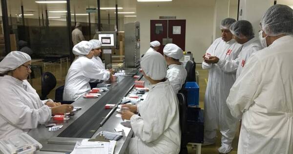 Industrias farmacéuticas reclaman al Estado el pago de USD 630 millones