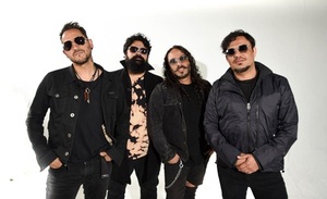 Salamandra lanza videoclip de su nueva canción “Parecen Amores”
