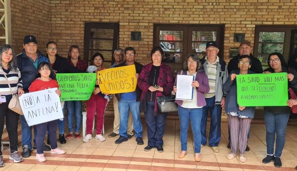 Diario HOY | CDE: vecinos insisten en rechazo a instalación de antena y temen "radiación"