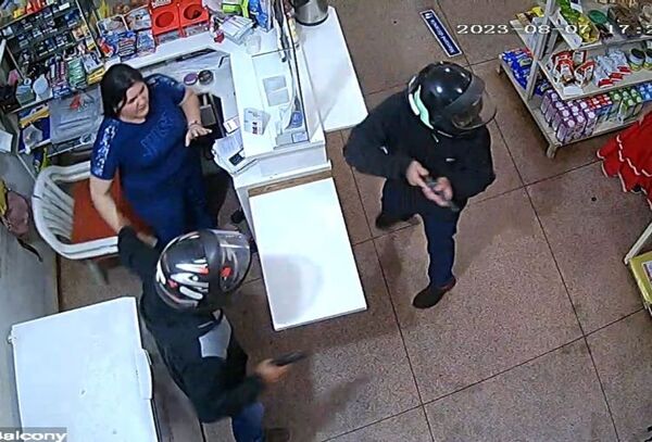 Individuos armados asaltaron conocida chipería situada al costado de la ruta PY05