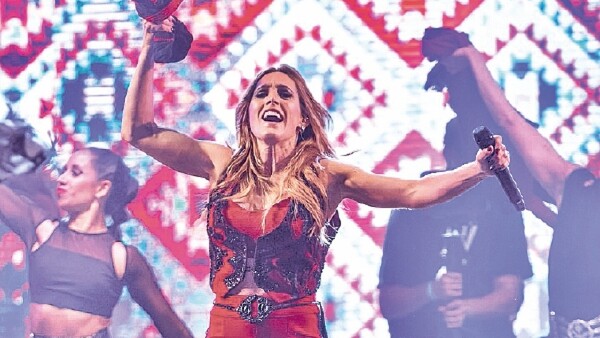 Recital benéfico con cantante argentina Soledad Pastorutti