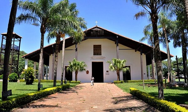 Esperan poder avanzar con mantenimiento de la Iglesia de Yaguarón | 1000 Noticias