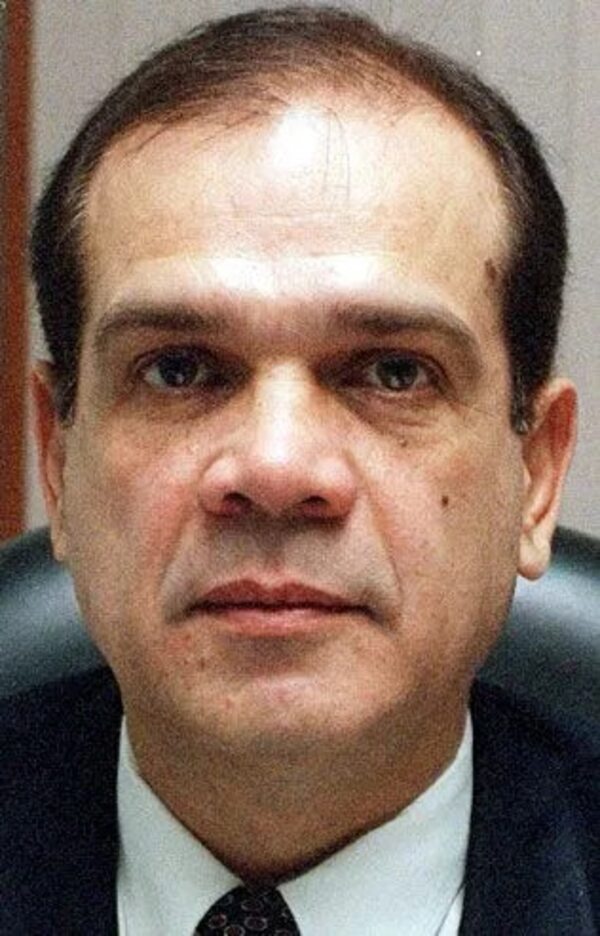 Escribana absuelta volverá a enfrentar juicio oral por supuestamente producir documento falso - Nacionales - ABC Color