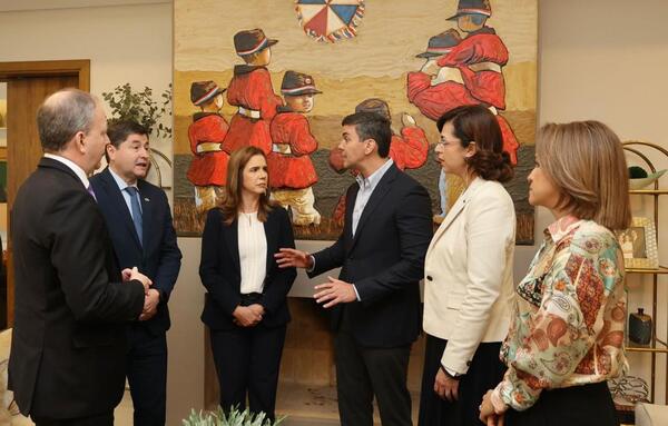 Peña designa a autoridades financieras, de la Dirección Tributaria, IPS y Essap - El Trueno