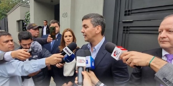 Peña designa presidente de IPS, Ingresos Tributarios y otros entes