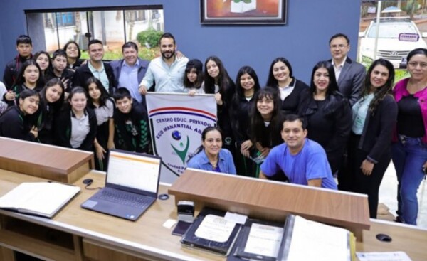 Municipalidad de CDE abre sus puertas al aprendizaje escolar