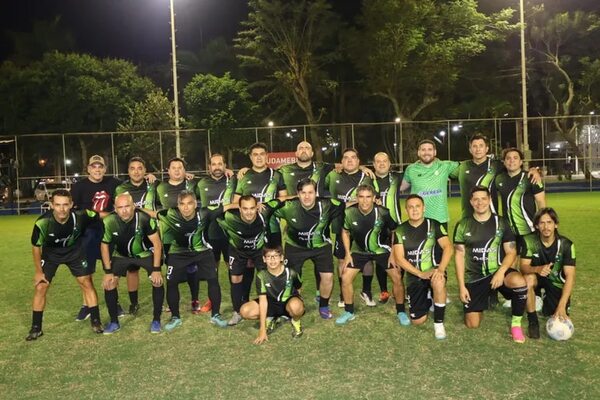 Surgen los campeones del Torneo del Club Deportivo Sajonia - Polideportivo - ABC Color