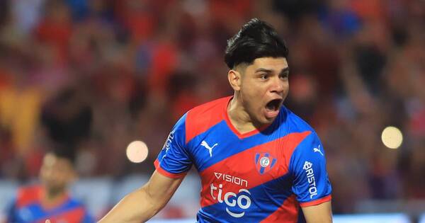 La Nación / ¡Claudio Aquino, refuerzo de Vélez Sarsfield!