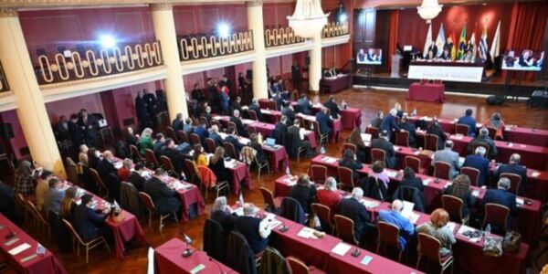 Brasil, Uruguay y Bolivia respaldan postura de Paraguay ante cobro de peaje en hidrovía - Informatepy.com