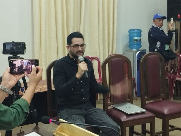 Se ha presentado ante la Junta Municipal el Presidente de la Comisión de los Carnavales Guaireños 2023.
