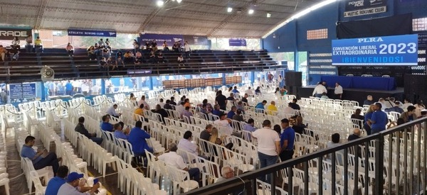 Abogado de Efraín acusa 'modus operandi cartista' en convención del PLRA