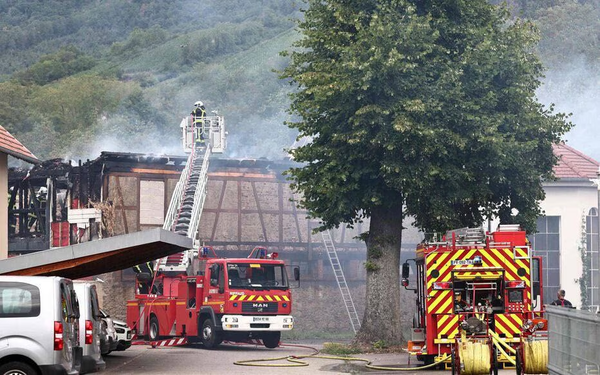 Nueve muertos por incendio en albergue en Francia