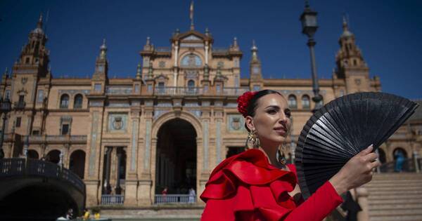 La Nación / España sufre tercera ola de calor con 44 grados