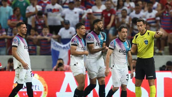 Iván Piris pide disculpas