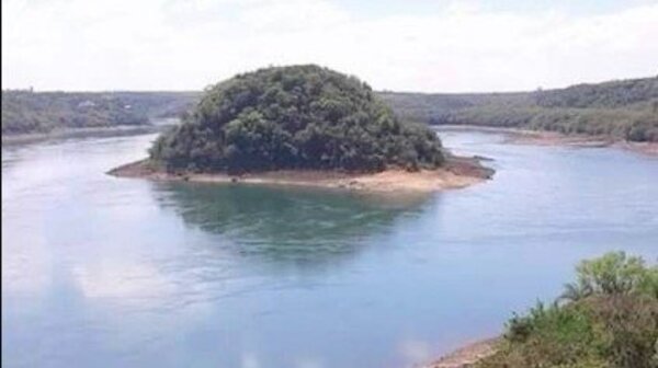 DEROGAN RESOLUCIÓN QUE DECLARA DE INTERÉS TURÍSTICO DE LA ISLA PAREHA EN MAYOR OTAÑO