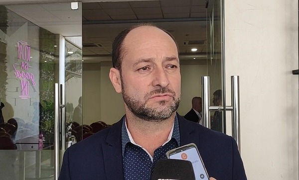 Celebran alta participación en convención del PLRA - La Clave