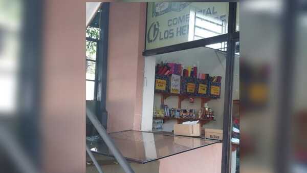 Lluvia intensa no impide el accionar de los delincuentes y hurtan en comercio de Bella Vista