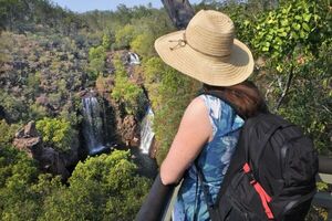 El turista extranjero por lo general viene solo y disfruta de su estadía en Paraguay, según encuesta - MarketData