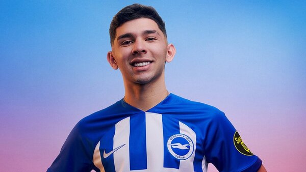 El nuevo número de Julio Enciso en el Brighton