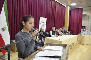 GOBERNACIÓN ENTREGA APORTES ECONÓMICOS A ESTUDIANTES UNIVERSITARIOS E INSTITUCIONES