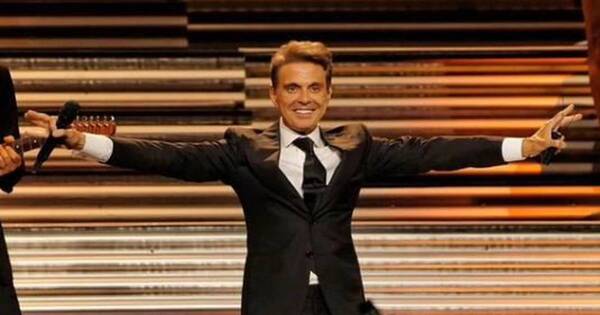 La Nación / ¡Revelaron al doble de Luis Miguel! Imitador admitió haber actuado en Paraguay
