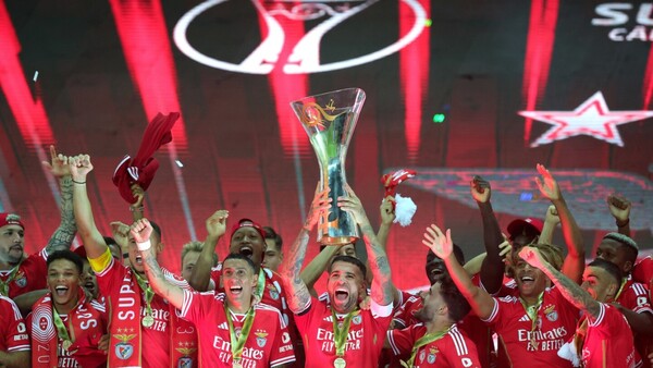 Benfica vence al Porto y gana la Supercopa lusa