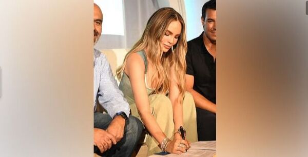 ¡Belinda regresa a la música! Todo sobre su contrato con Warner Music