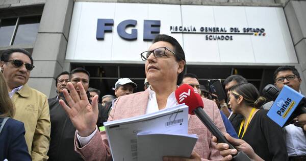 La Nación / Asesinan a un candidato a la presidencia en Ecuador