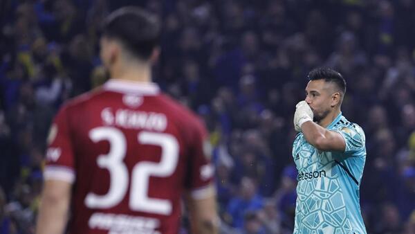 Boca pasó a cuartos con la ruleta de los penales