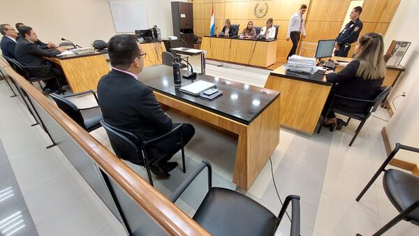 Suspenden nuevamente el juicio contra extesorera municipal