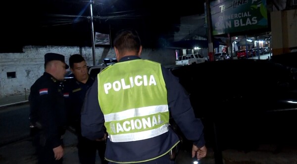 Ñemby: Agentes policiales detienen a cuatro personas tras persecución y balacera - trece