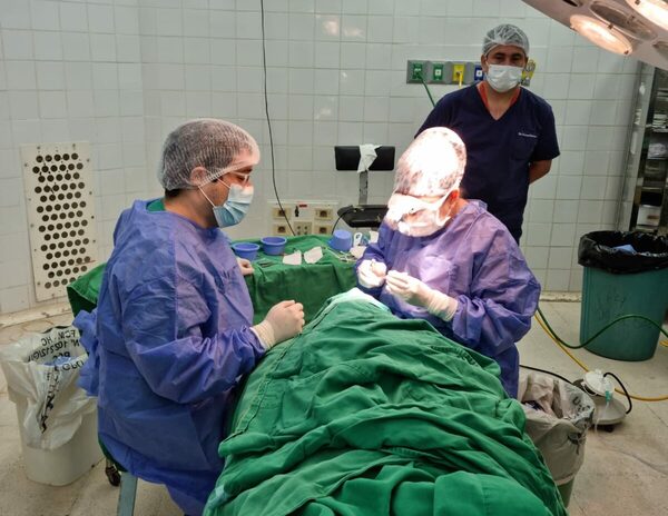 Diario HOY | Realizan por primera vez innovadora técnica en Clínicas