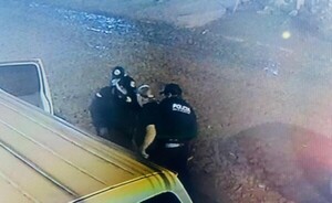 Disfrazados de policías asaltaron a un hombre