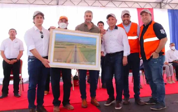 Mario Abdo se jacta de obras en su gobierno: “Cumplimos el 95% de lo prometido en campaña” – Prensa 5