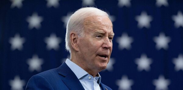 Joe Biden impone l铆mites a las inversiones de EEUU en ciertas empresas tecnol贸gicas chinas - Revista PLUS