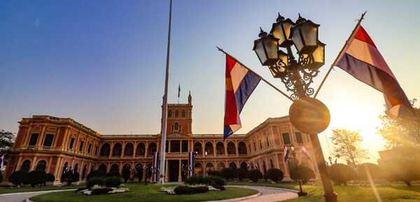 Más de cien delegaciones extranjeras asistirán a la ceremonia del traspaso de mando presidencial - .::Agencia IP::.