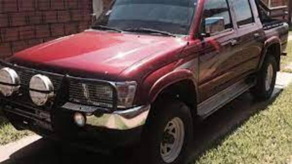 Su camioneta fue robada hace 7 años, la recuperaron, pero la Fiscalía se niega a entregar a los dueños. – Prensa 5