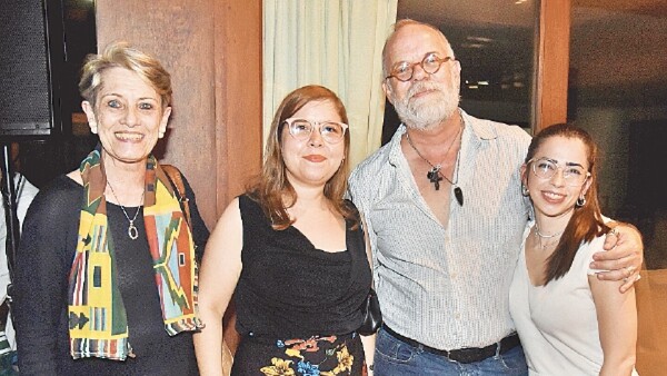 Recepción para presentar festival y exposición