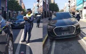 [VIDEO] ¡Chake Juan Villalba! Pillaron autos con chapa diplomática que estaban mal estacionados