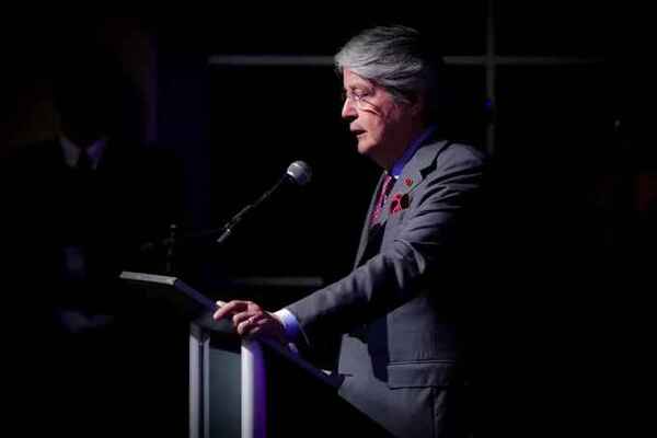 FBI ayudará a investigar asesinato de candidato, dice presidente de Ecuador