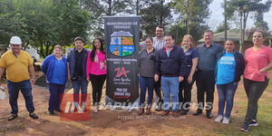 MUNICIPALIDAD DE TRINIDAD DIO PALADA INICIAL A CONSTRUCCIÓN DE PABELLÓN EN USF - Itapúa Noticias
