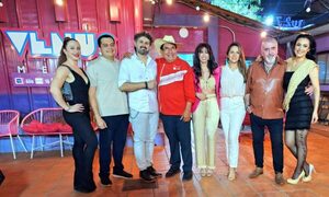 Asado Benítez en festejo de programa farandulero