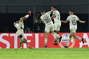 Olimpia tuvo más cabeza que Flamengo, lo eliminó y sigue soñando - La Tribuna