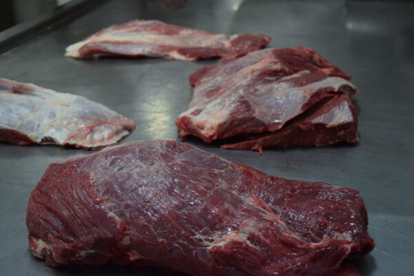 Exportaciones generales de carne vacuna a China cayeron en 50 mil toneladas en julio