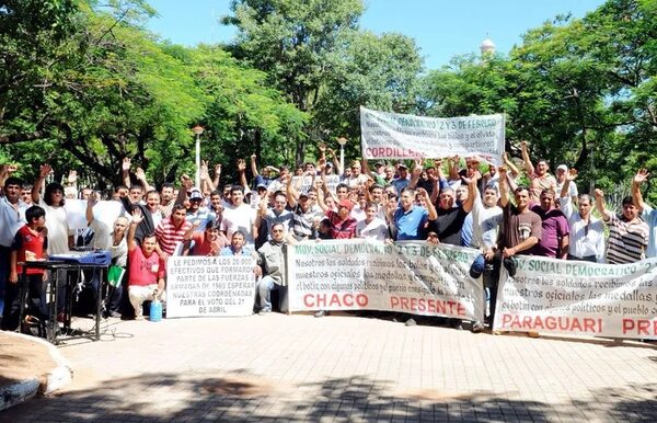 Mario Abdo vetó dineral a exsoldados del 89 por inviable y falta de fondos - Política - ABC Color