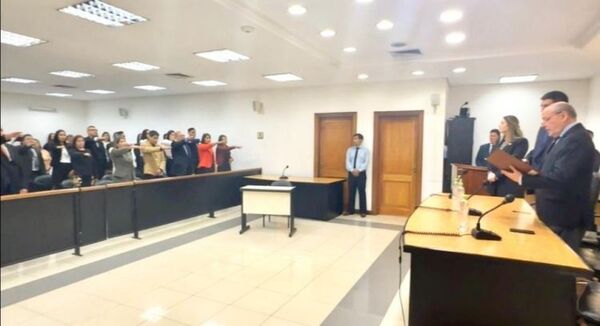 Juraron 32 nuevos abogados en la Circunscripción Judicial de Amambay