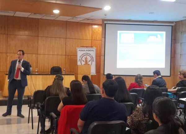En Villarrica se desarrolló el módulo VII del diplomado multifuero